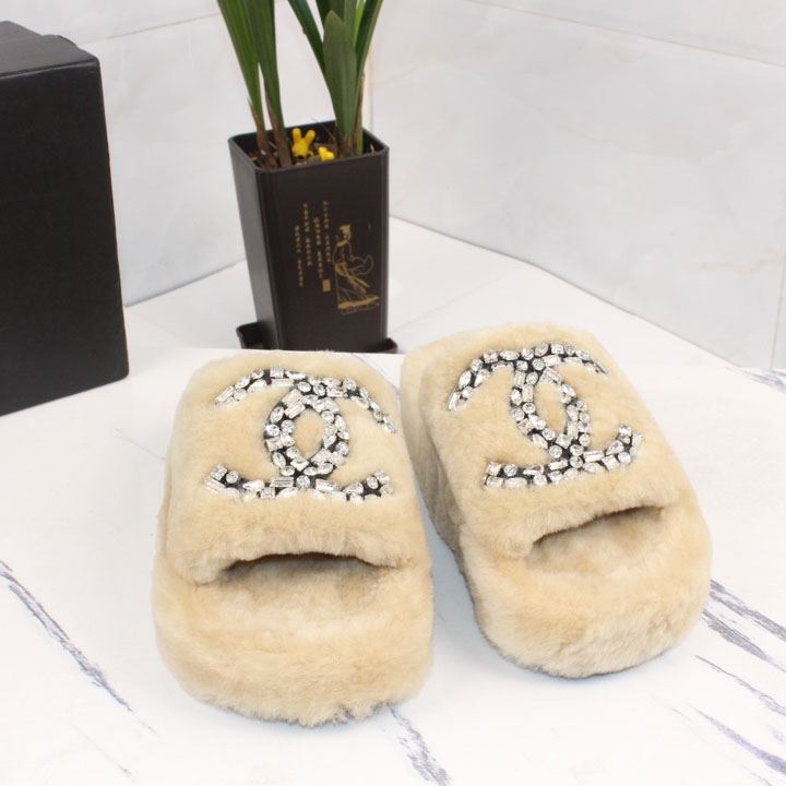 Ch*el slippers